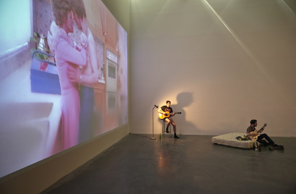 Ragnar Kjartansson, Installation performance, New Museum, New York, 2014, Image courtesy of the museum